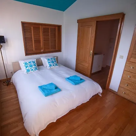 Meco Beautiful House - 4 Bedroom House With Pool Dom wakacyjny
