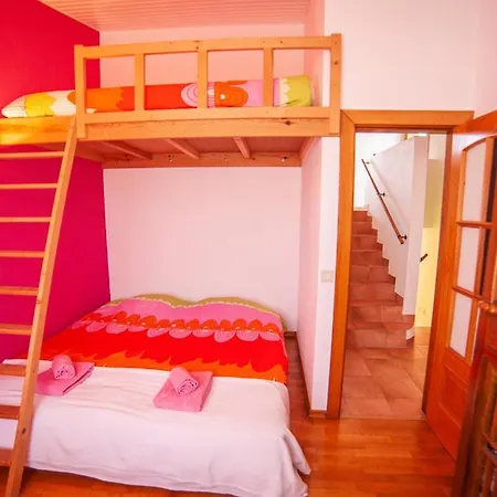 Σπίτι διακοπών Meco Beautiful House - 4 Bedroom House With Pool